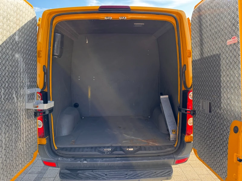 VW Crafter 2.0TDI Клима L1H1 , снимка 8 - Бусове и автобуси - 48800416