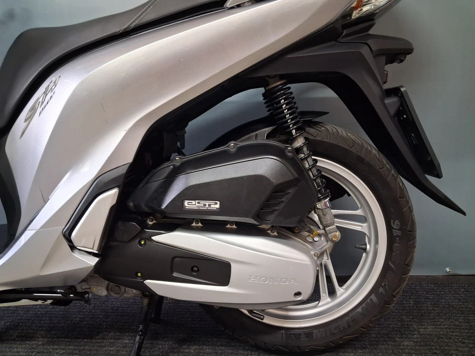 Honda Sh 150i ABS LED  - изображение 4