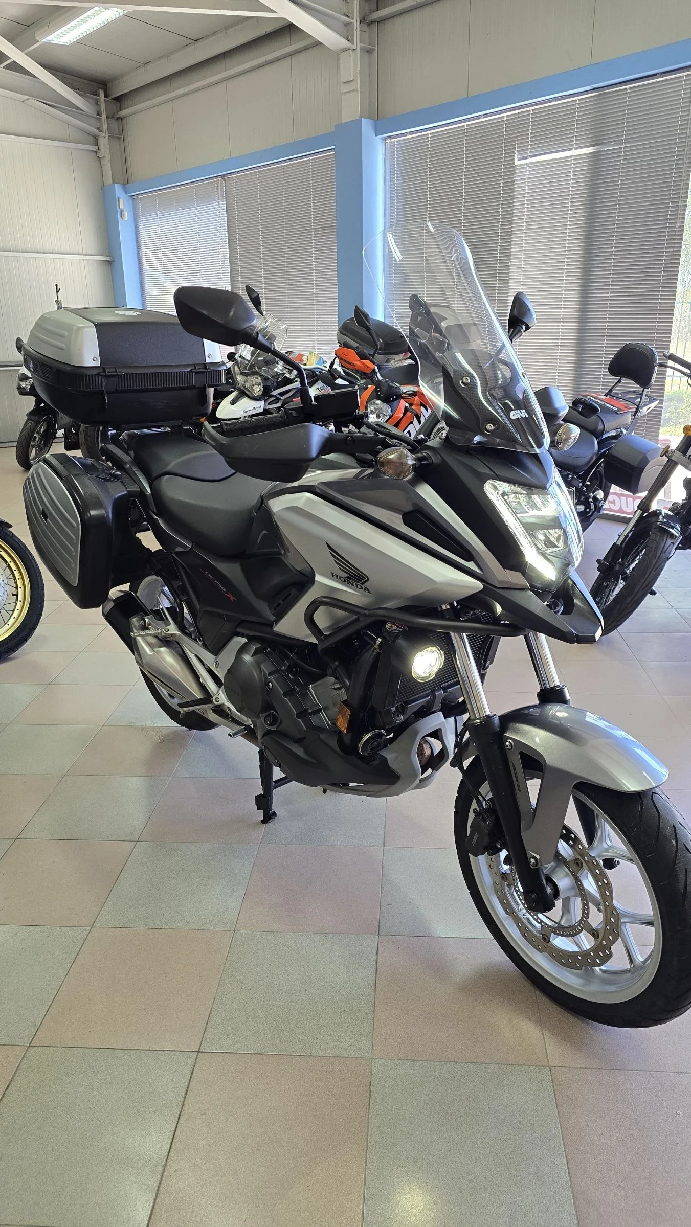 Honda Nc 750 X D Лизинг !, снимка 3 - Мотоциклети и мототехника - 54110548