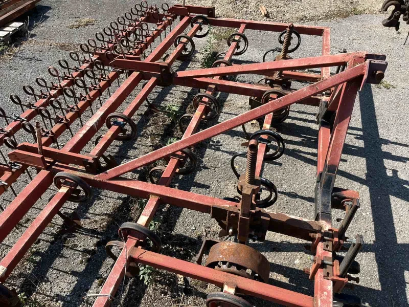 Култиватор Друга марка 4 метра, снимка 2 - Селскостопанска техника - 52807339