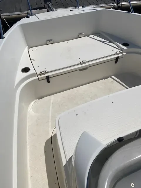 Моторна яхта Quicksilver 657 open - изображение 6