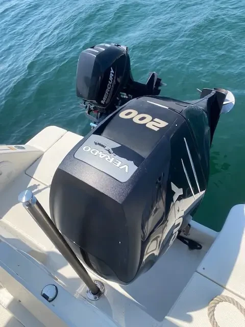 Моторна яхта Quicksilver 657 open - изображение 7