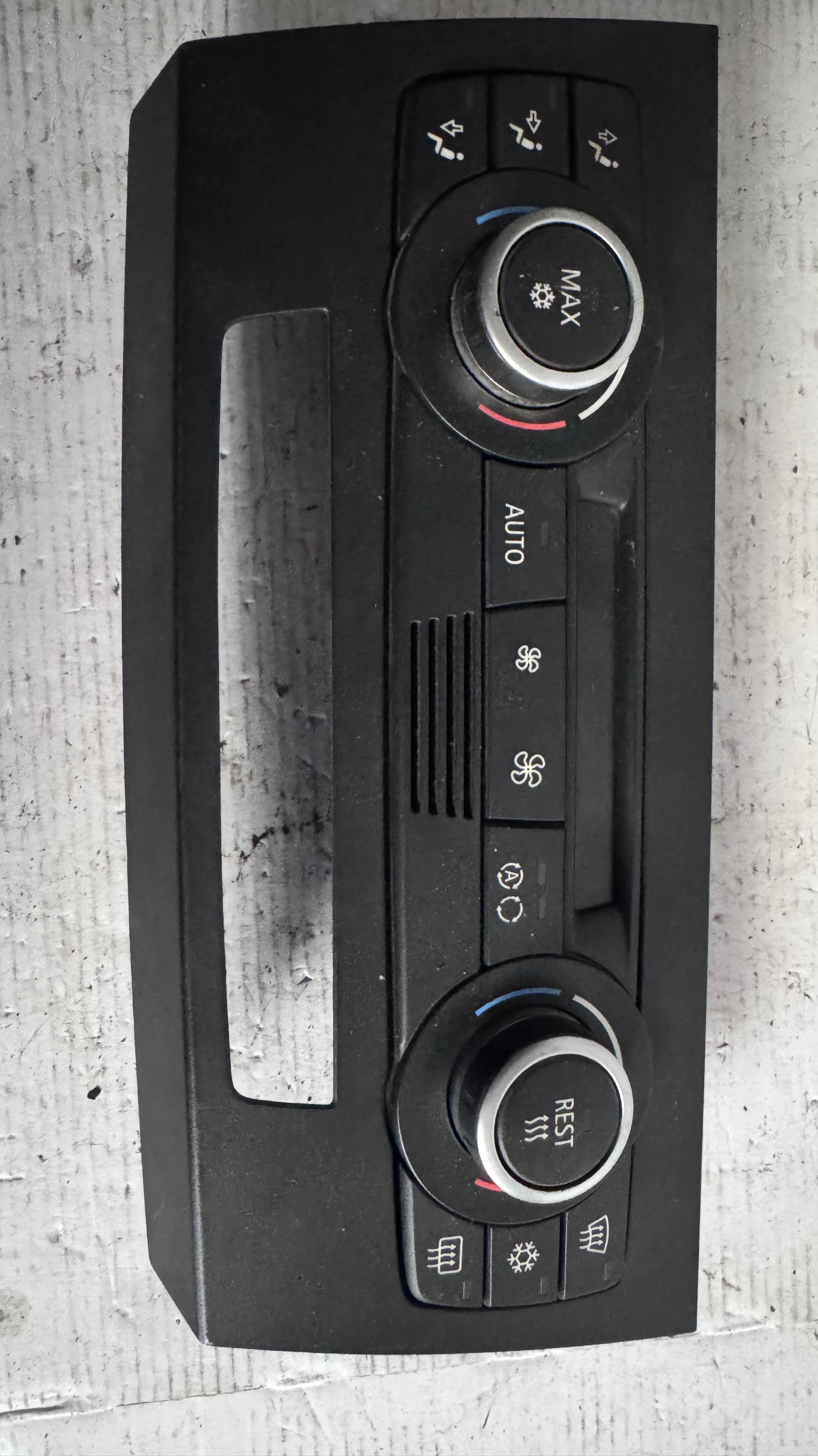   /  /  a BMW E90 - 64119128214-01 / A2C53194360 | Mobile.bg   1