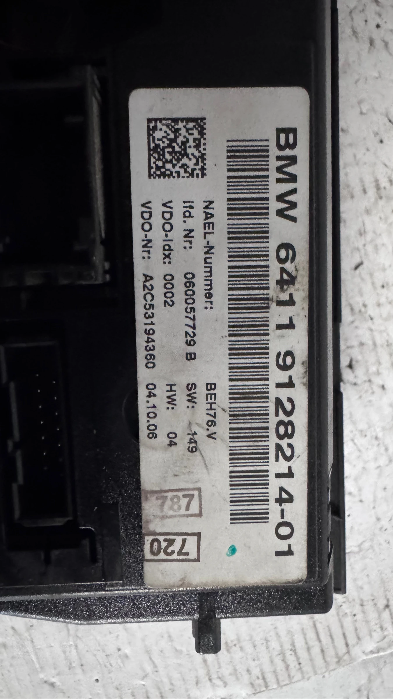   /  /  a BMW E90 - 64119128214-01 / A2C53194360 | Mobile.bg   2