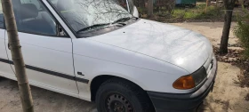 Opel Astra 1.4 i, снимка 2