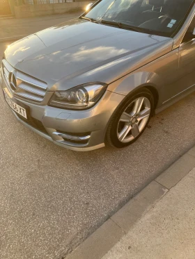 Mercedes-Benz C 300, снимка 2