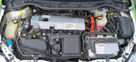 Toyota Auris 1.8 фейс Газ, снимка 7 - Автомобили и джипове - 45079867