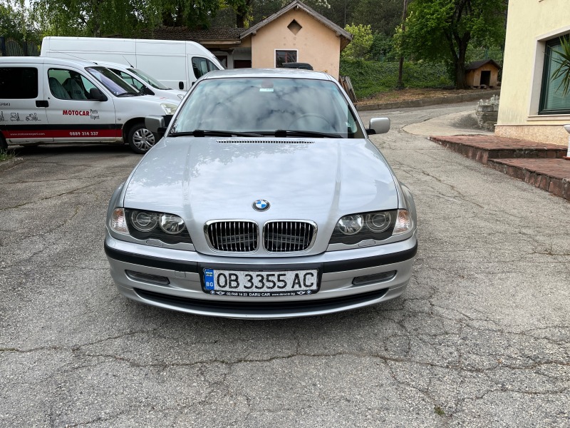 BMW 320 1-ВИ СОБСТВЕНИК, снимка 2 - Автомобили и джипове - 45485509
