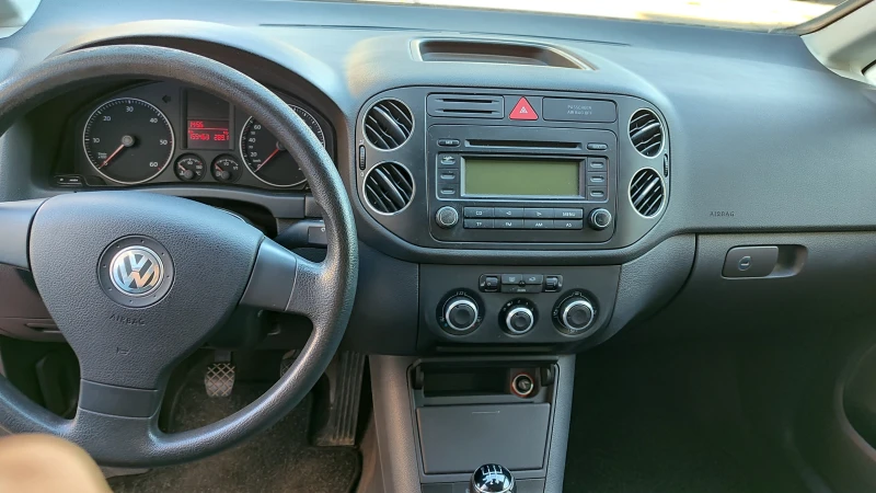 VW Golf Plus, снимка 5 - Автомобили и джипове - 47557828