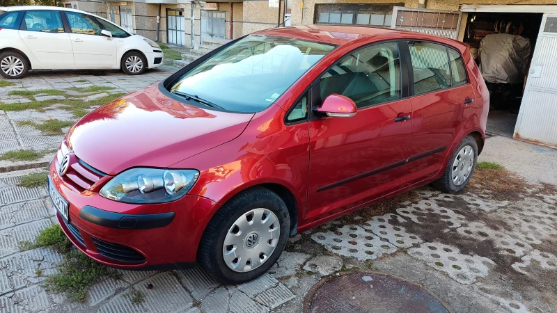 VW Golf Plus, снимка 2 - Автомобили и джипове - 47557828