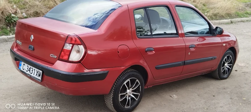 Renault Clio 1.4 КЛИМАТИК , снимка 10 - Автомобили и джипове - 47589654