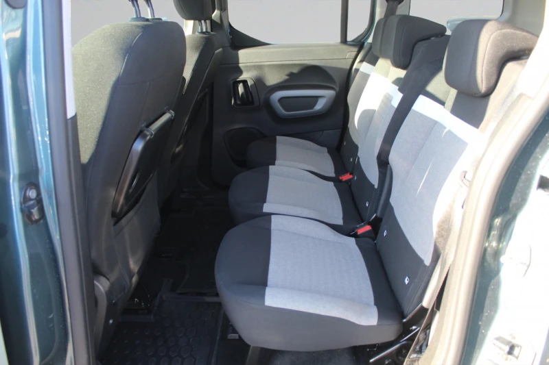 Citroen Berlingo MPV Feel 1.5BlueHDI 130 EAT8 S&S E6 N1//2403061, снимка 6 - Автомобили и джипове - 49179601