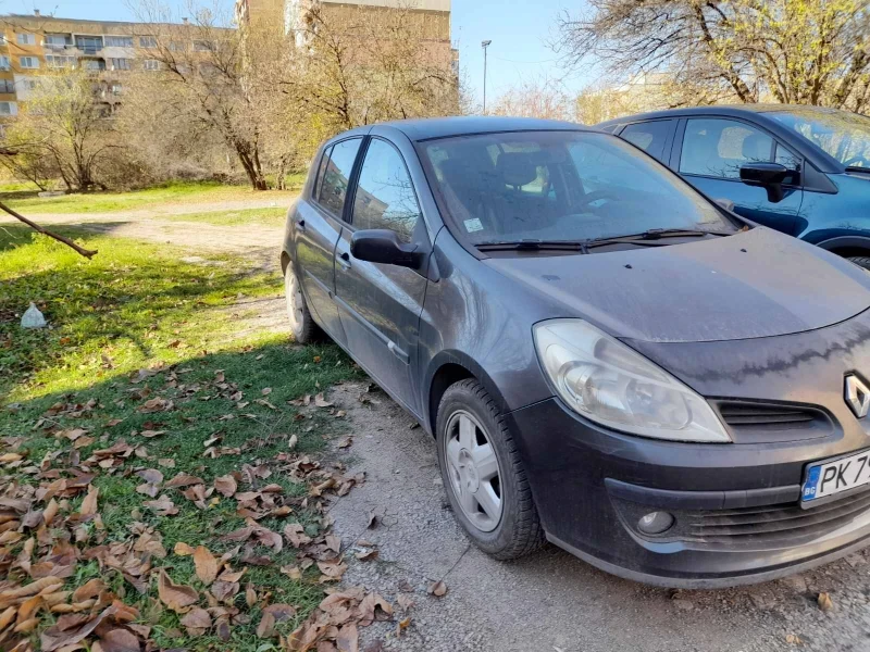 Renault Clio, снимка 2 - Автомобили и джипове - 49362767