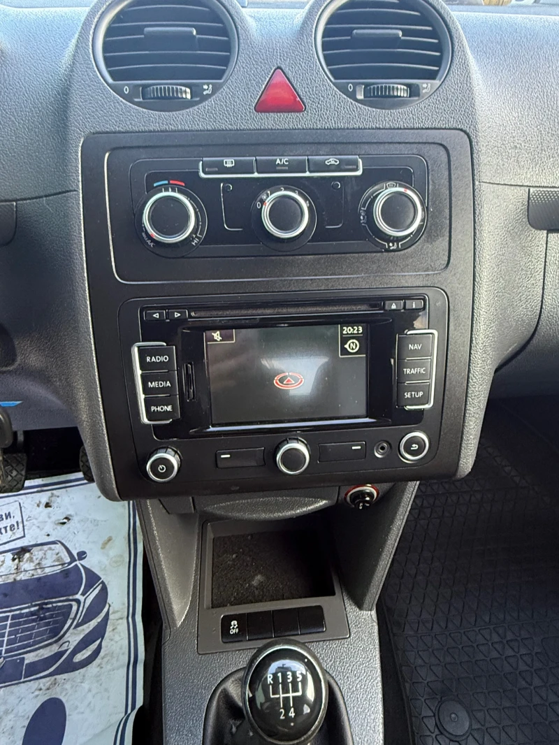 VW Caddy 1, 6 , 7местно, снимка 11 - Автомобили и джипове - 52567956