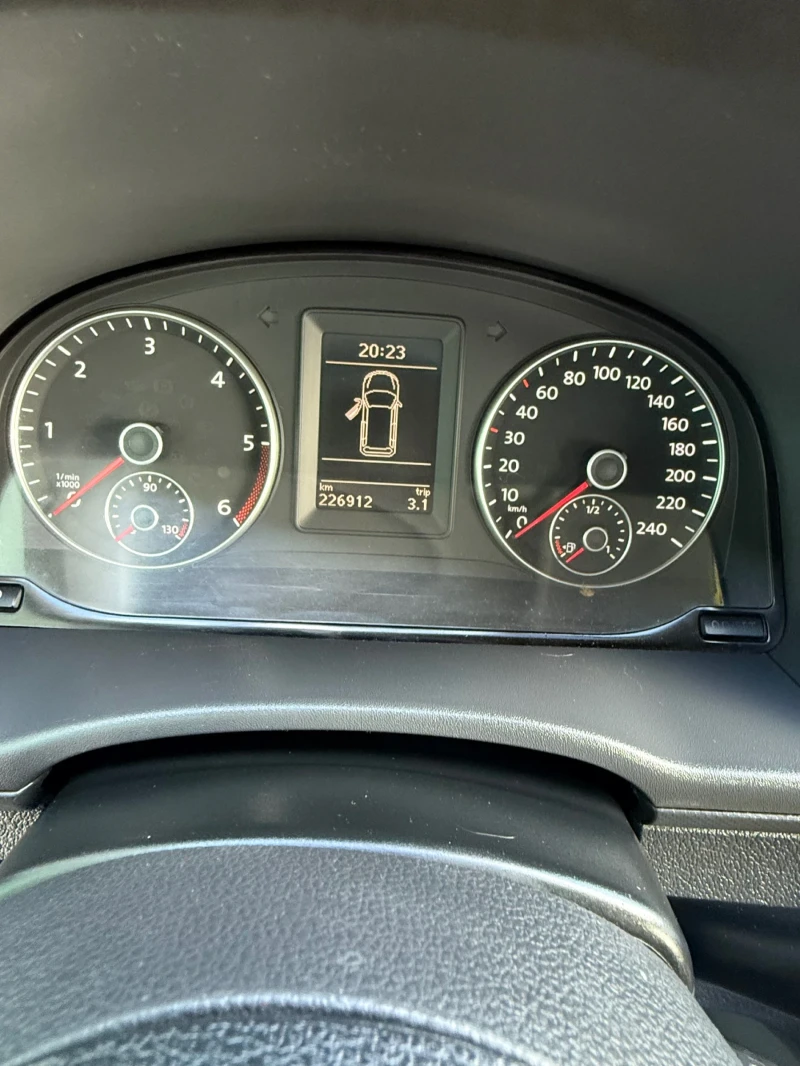 VW Caddy 1, 6 , 7местно, снимка 10 - Автомобили и джипове - 52567956