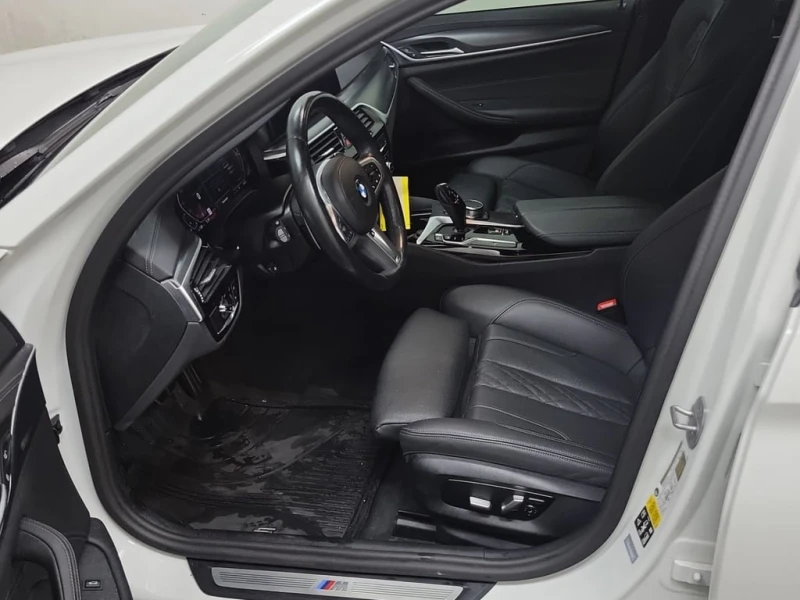 BMW 540 * XDRIVE * CARFAX * БЕЗ ПЪРВОНАЧАЛНА ВНОСКА, снимка 5 - Автомобили и джипове - 52998541