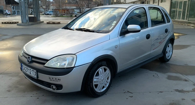 Opel Corsa 1.2 16V, снимка 2 - Автомобили и джипове - 53323344