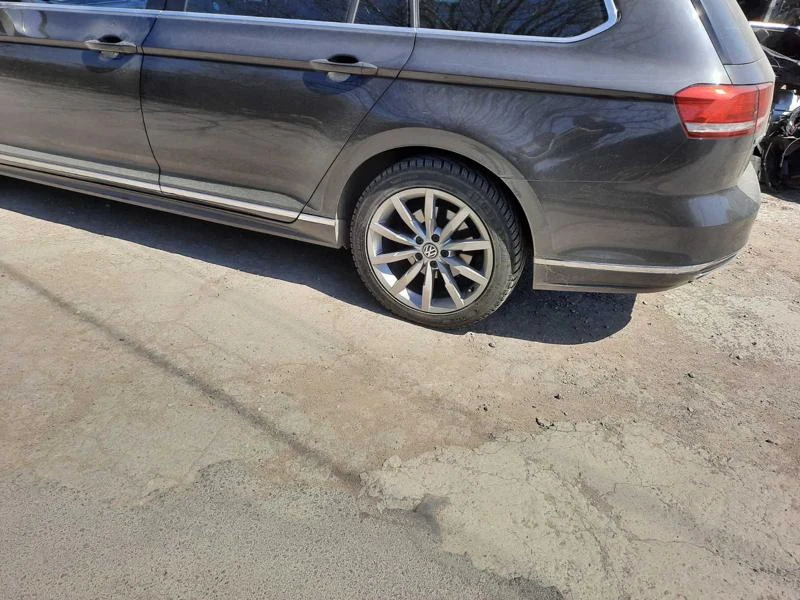 VW Passat 2.0 TDI R-LINE, снимка 6 - Автомобили и джипове - 28489781