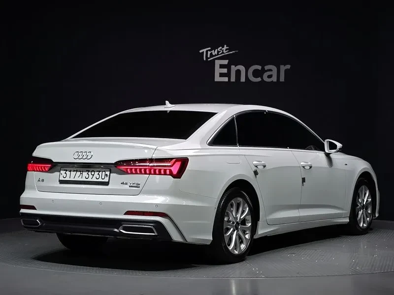 Audi A6 (C8) 45 Tfsi Quattro, снимка 2 - Автомобили и джипове - 56358402