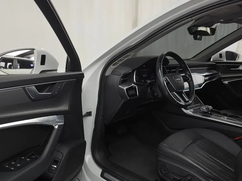 Audi A6 (C8) 45 Tfsi Quattro, снимка 6 - Автомобили и джипове - 56358402