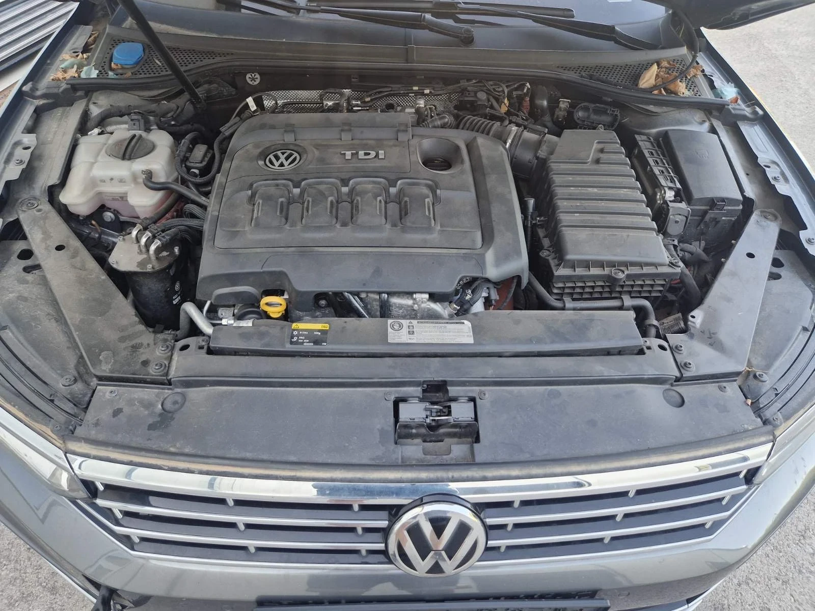 VW Passat 2.0 TDI R-LINE | Mobile.bg   6