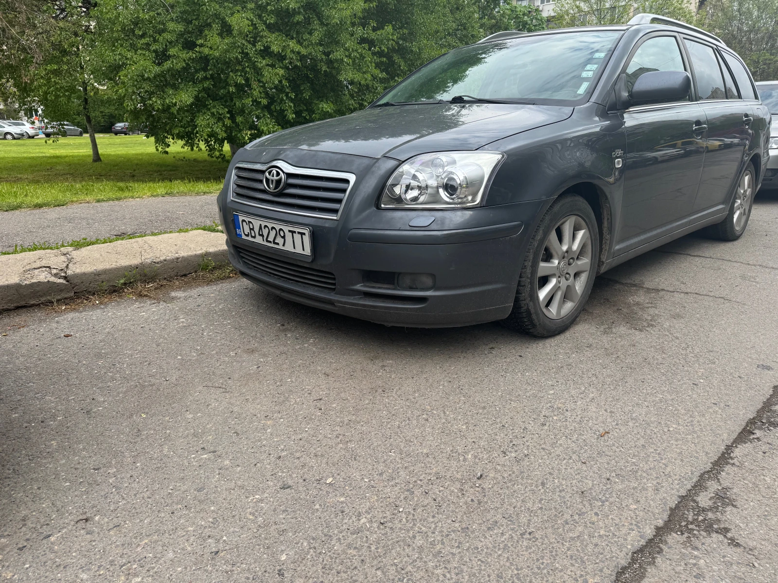 Toyota Avensis  - изображение 3