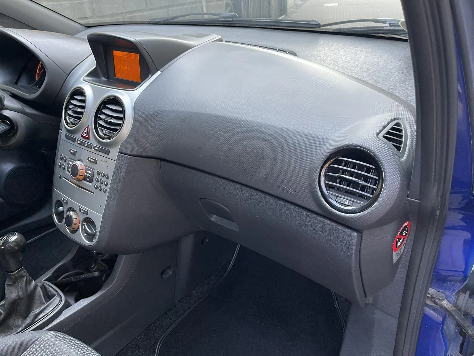 Opel Corsa  - изображение 6