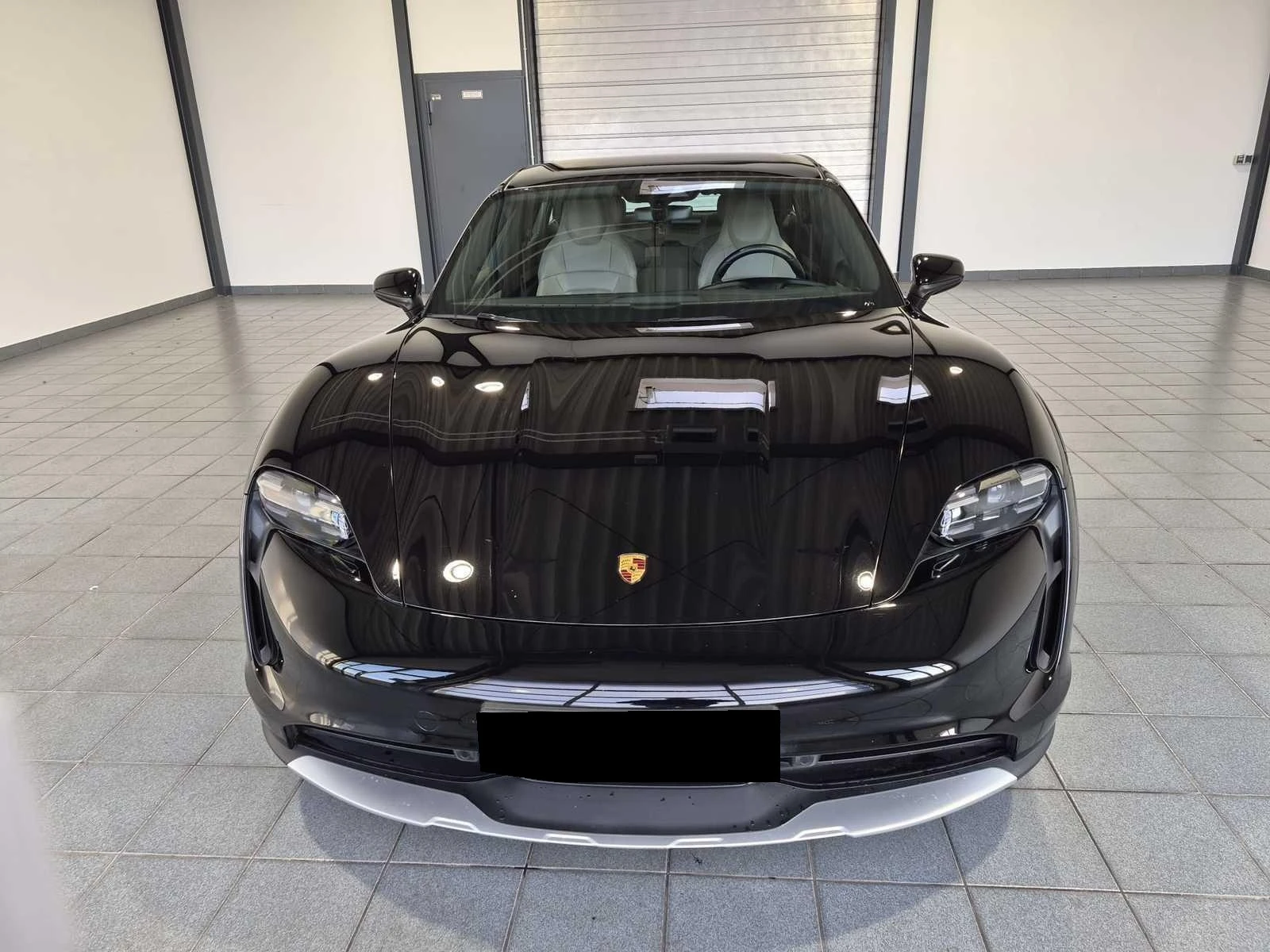 Porsche Taycan CROSS TURISMO 4* PANO* DISTR* BOSE*  - изображение 2