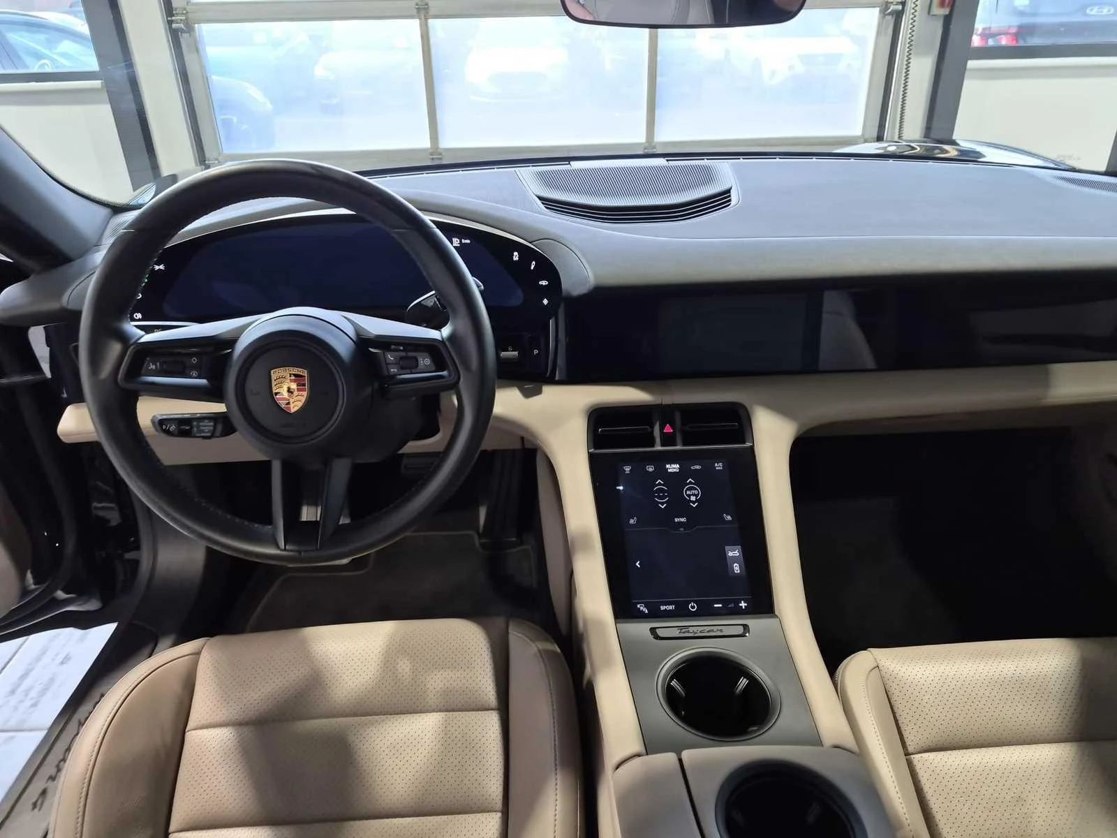 Porsche Taycan CROSS TURISMO 4* PANO* DISTR* BOSE*  - изображение 10