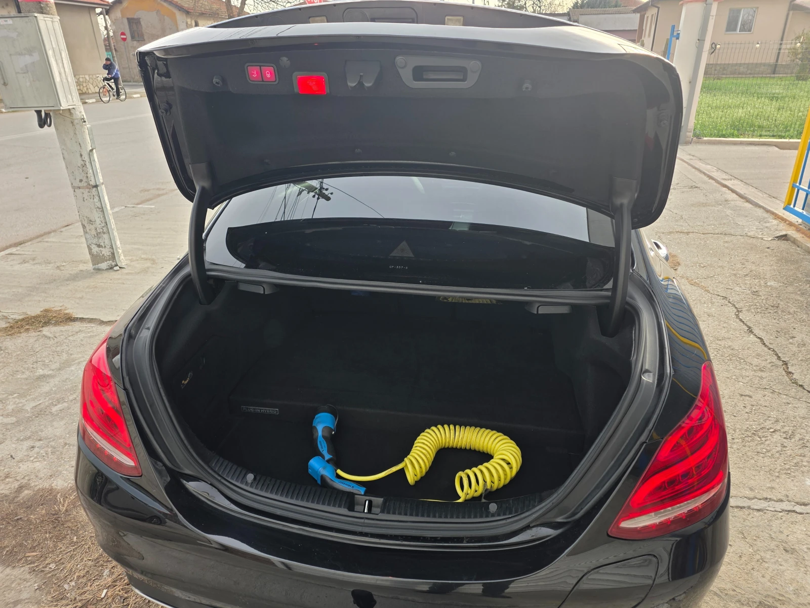 Mercedes-Benz C 350 C 350E Plugin hybrid - изображение 7