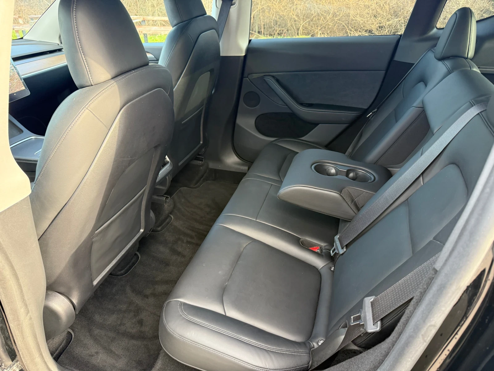 Tesla Model Y Performance �������� | Mobile.bg � ����������� 10