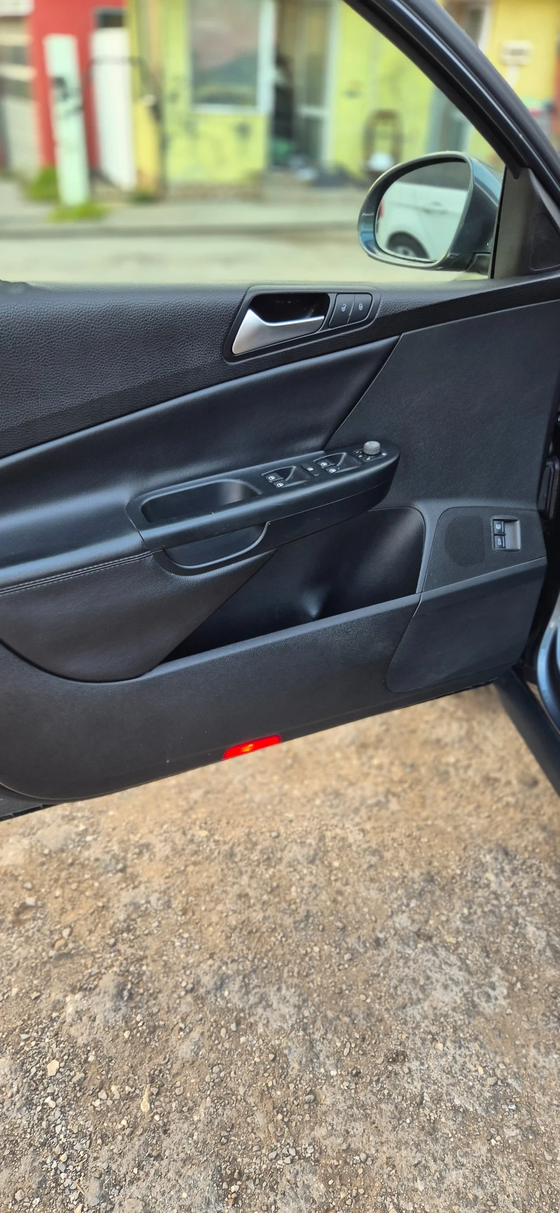 VW Passat 2.0TDI* DSG* HIGHLINE* NAVI, снимка 5 - Автомобили и джипове - 54230353