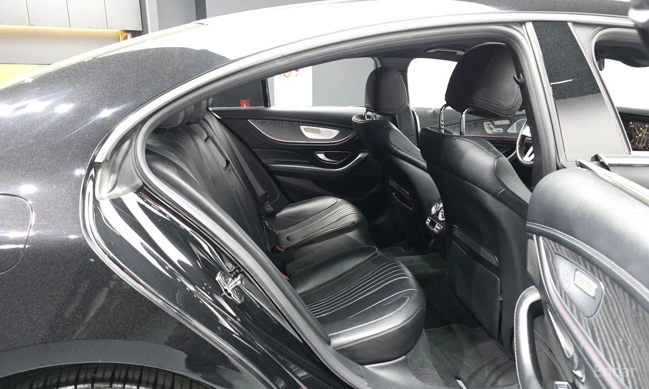 Mercedes-Benz CLS 450 4MATIC* AMG* BURMESTER* HEAD-UP* 360 КАМЕРИ* ОБДУХ, снимка 14 - Автомобили и джипове - 54459785