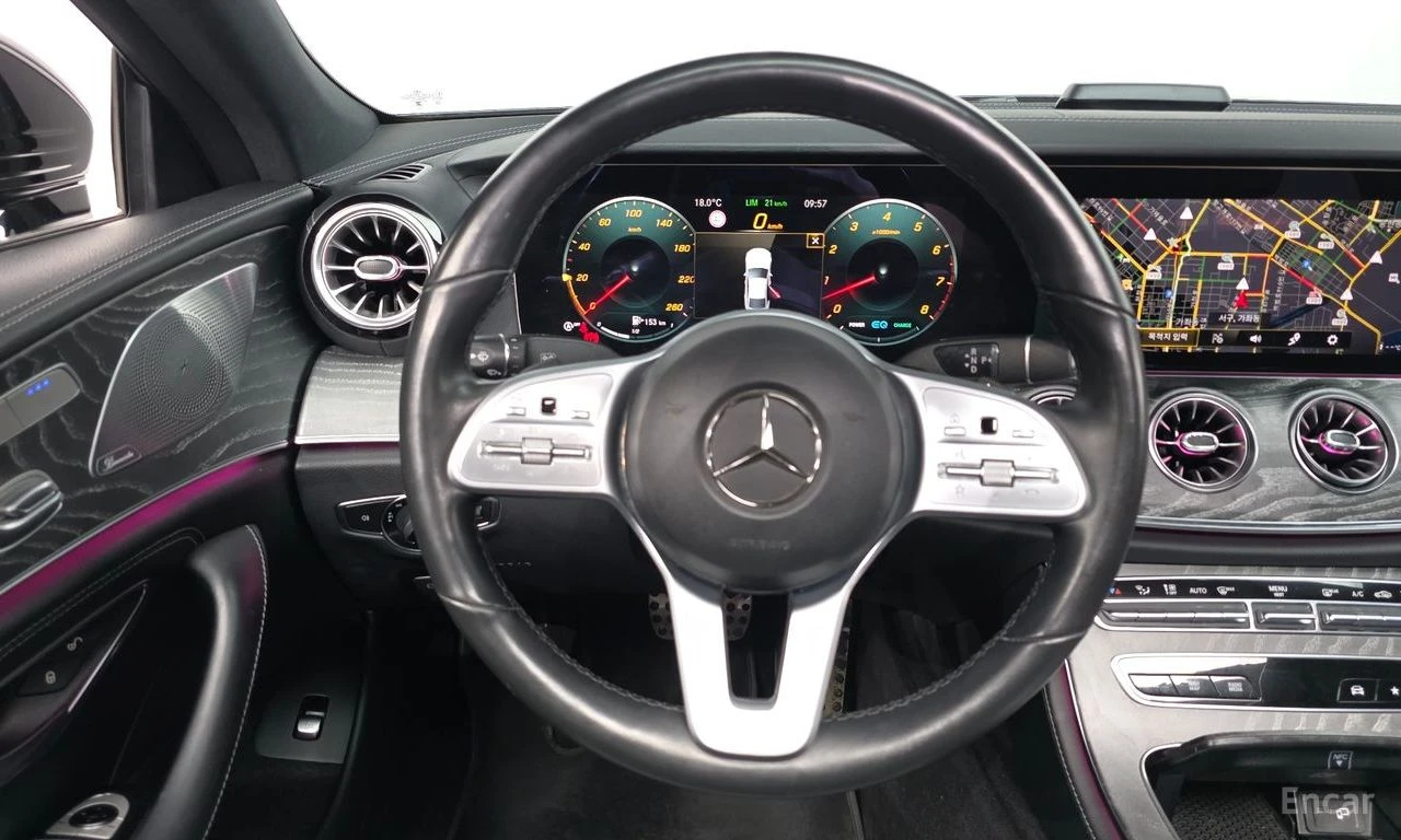 Mercedes-Benz CLS 450 4MATIC* AMG* BURMESTER* HEAD-UP* 360 КАМЕРИ* ОБДУХ, снимка 10 - Автомобили и джипове - 54459785