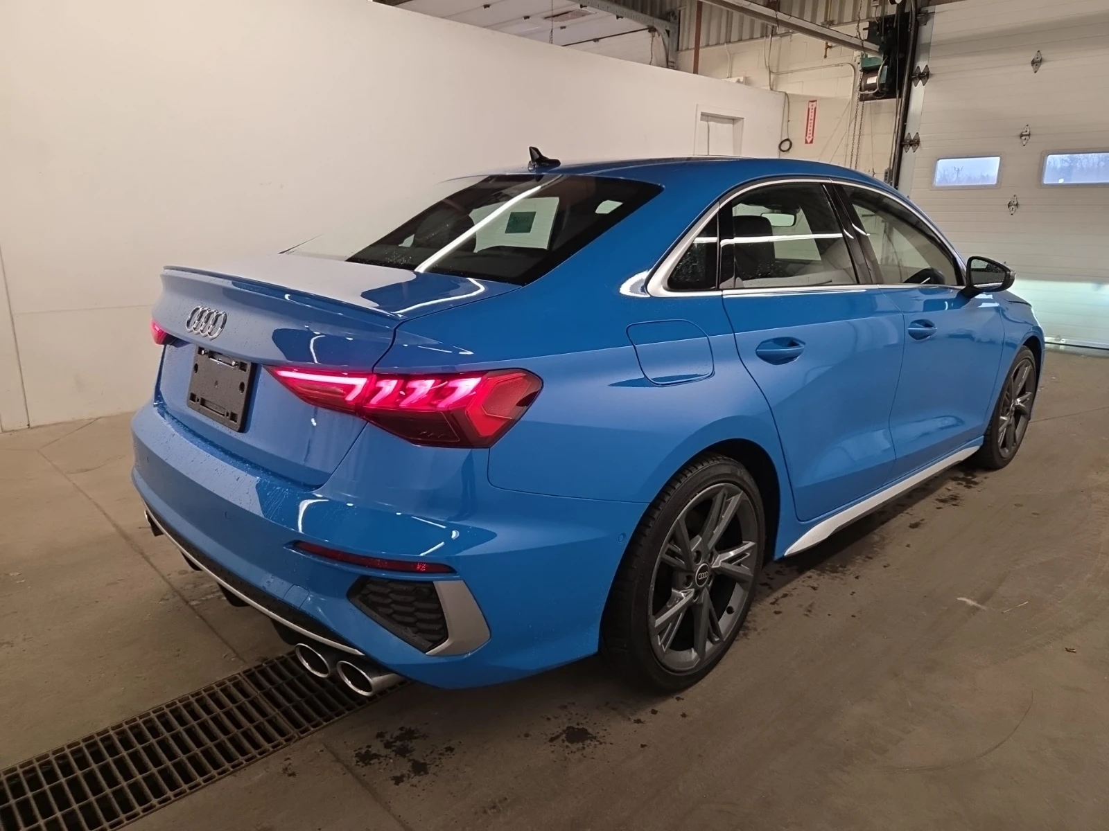 Audi S3 Premium 2.0 TFSI quattro, снимка 5 - Автомобили и джипове - 54483350