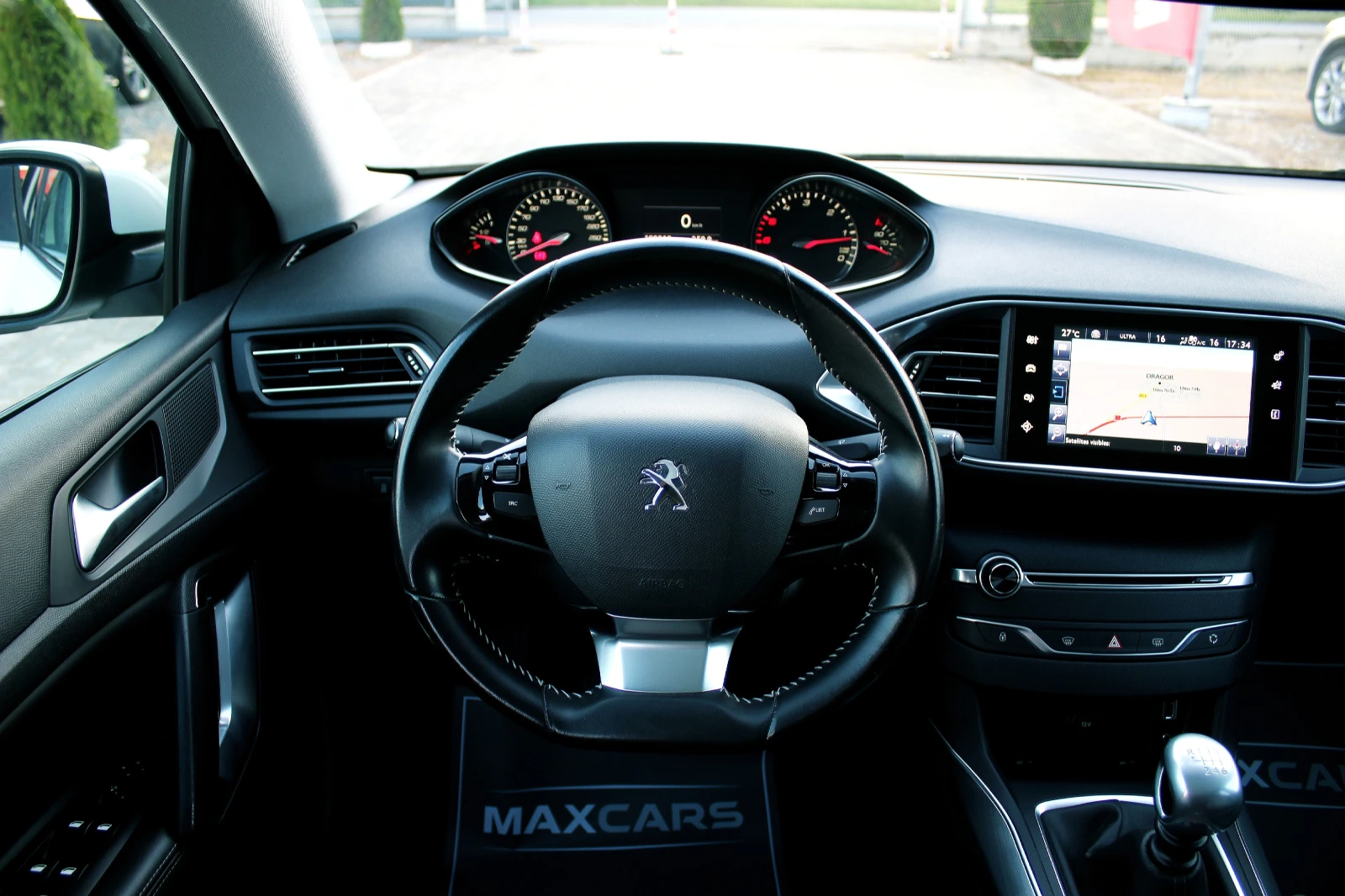 Peugeot 308 ALLURE 1.6 Blue-HDI/СОБСТВЕН ЛИЗИНГ, снимка 12 - Автомобили и джипове - 54512454