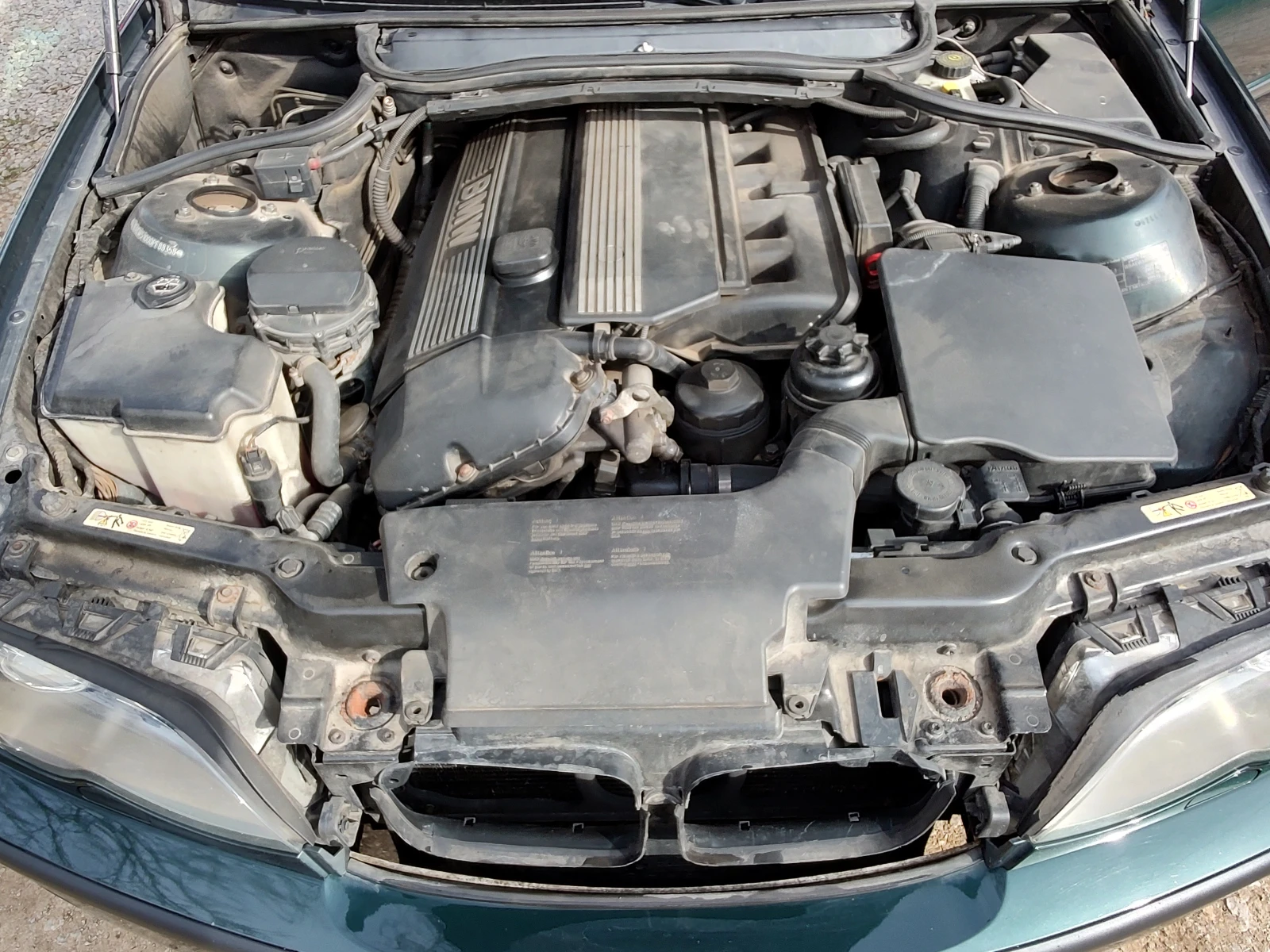 BMW 330 xi, снимка 6 - Автомобили и джипове - 55225189