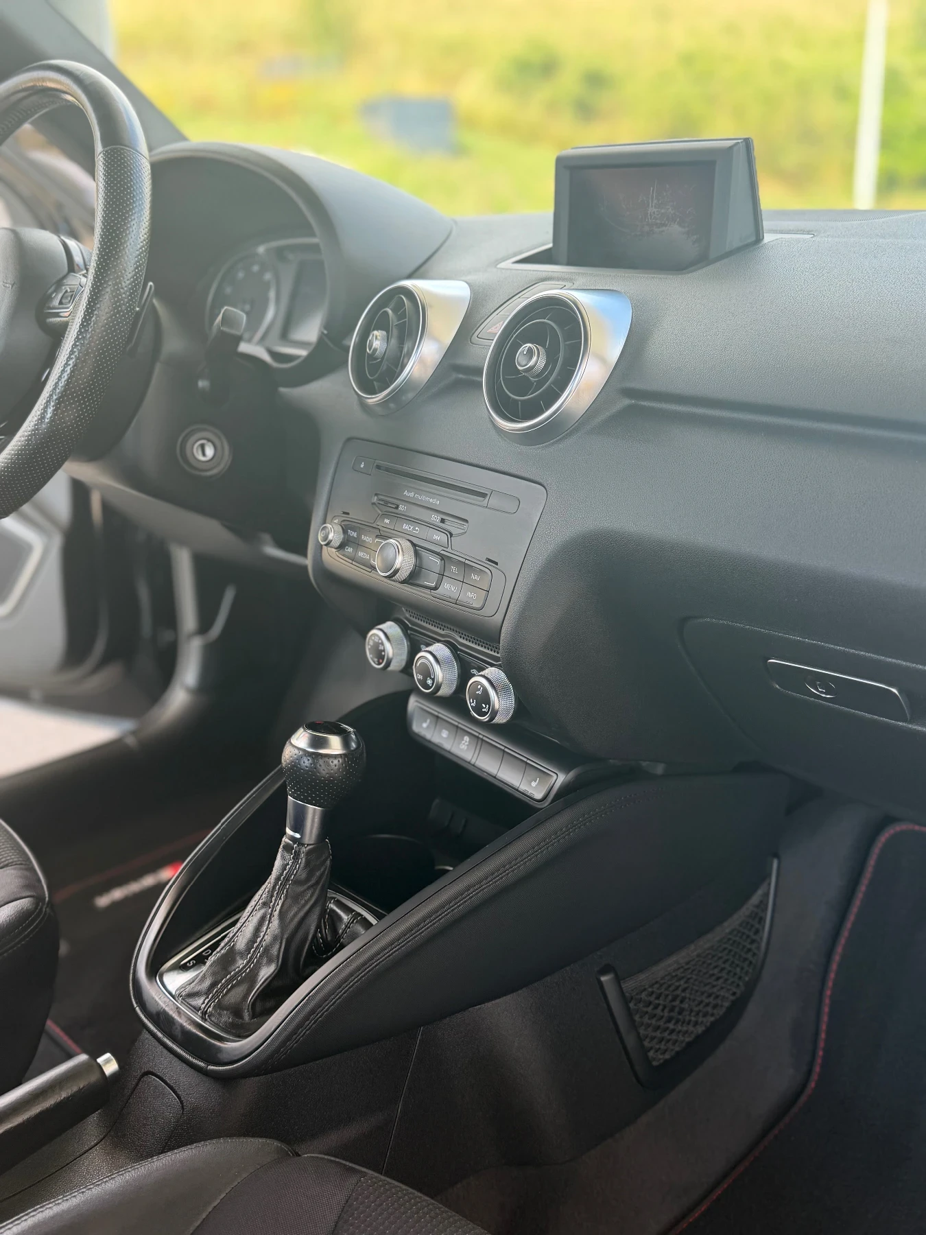 Audi A1 Swiss S-Line S1 , снимка 12 - Автомобили и джипове - 55372986