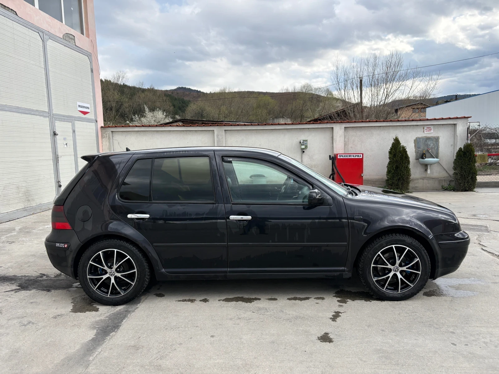 VW Golf Продавам Volkaswagen Golf 4, 2000 година, с надежд, снимка 5 - Автомобили и джипове - 55510003