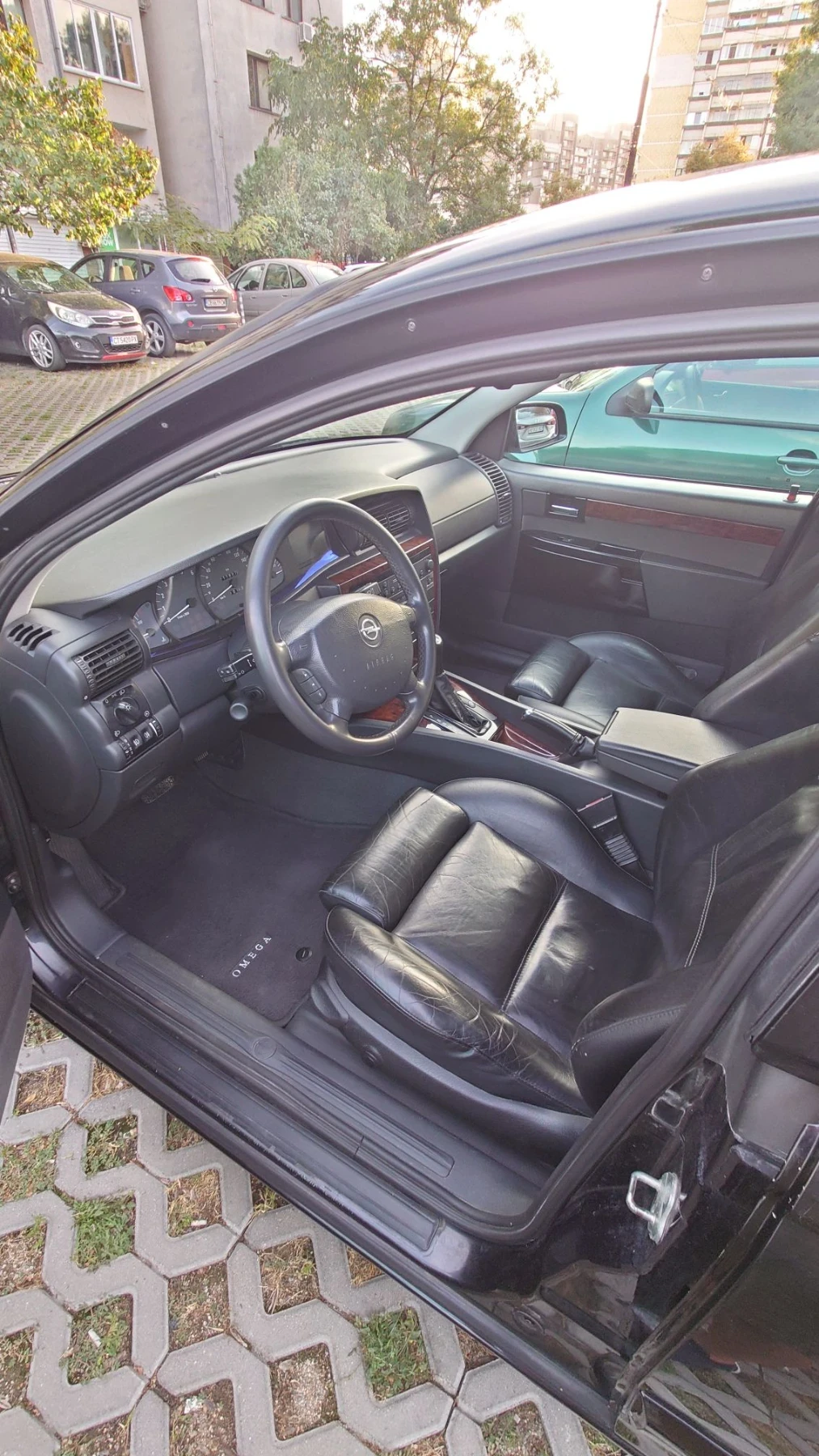 Opel Omega, снимка 10 - Автомобили и джипове - 55608114