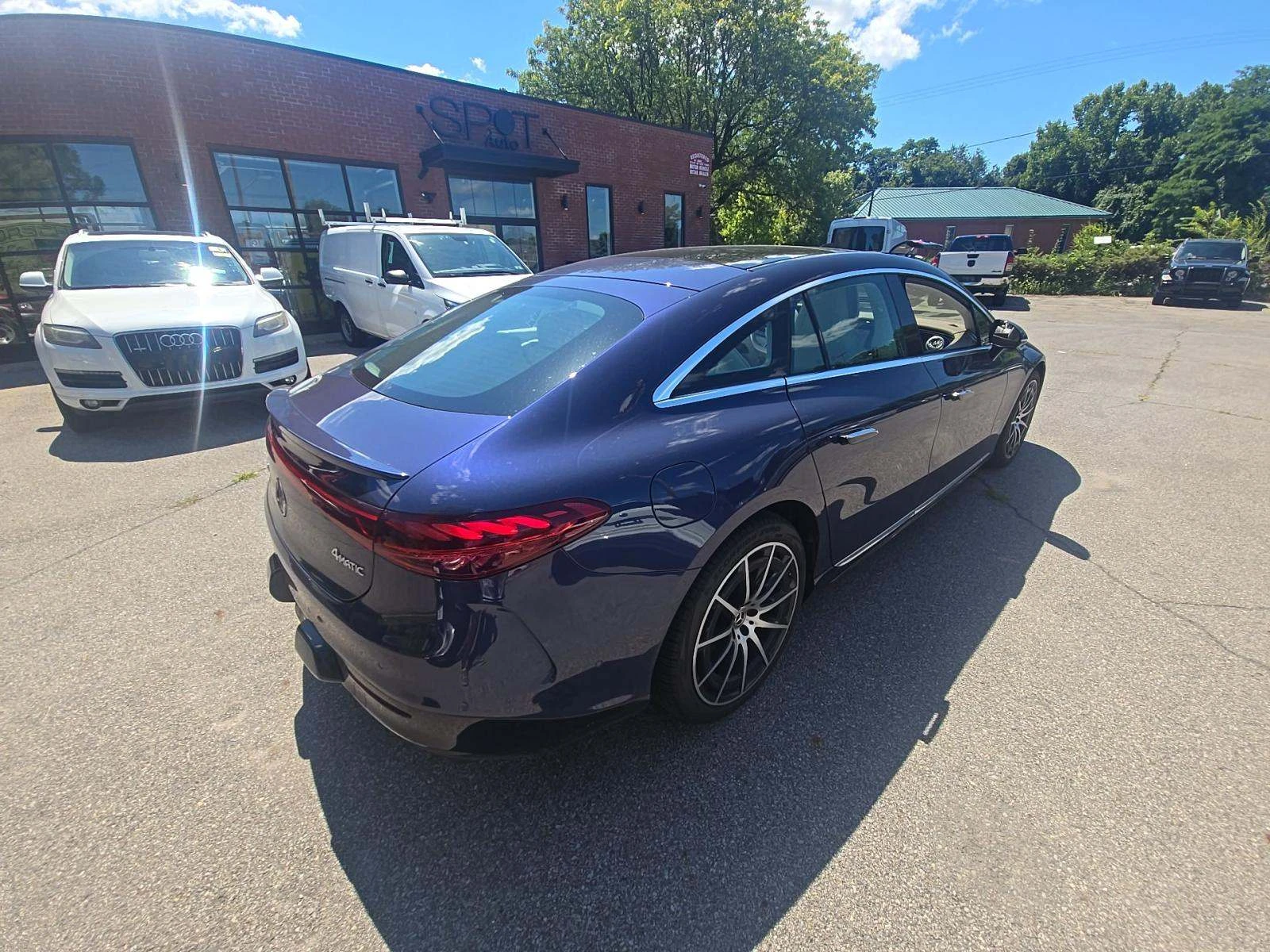 Mercedes-Benz EQS 580 AMG-pkg* Hyperscreen* Burmester* Executive , снимка 4 - Автомобили и джипове - 55614841