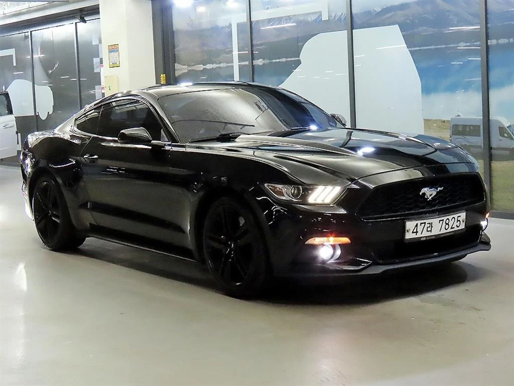 Ford Mustang 5.0 * ОБДУХ * КАМЕРА * ЧЕРВЕН САЛОН
