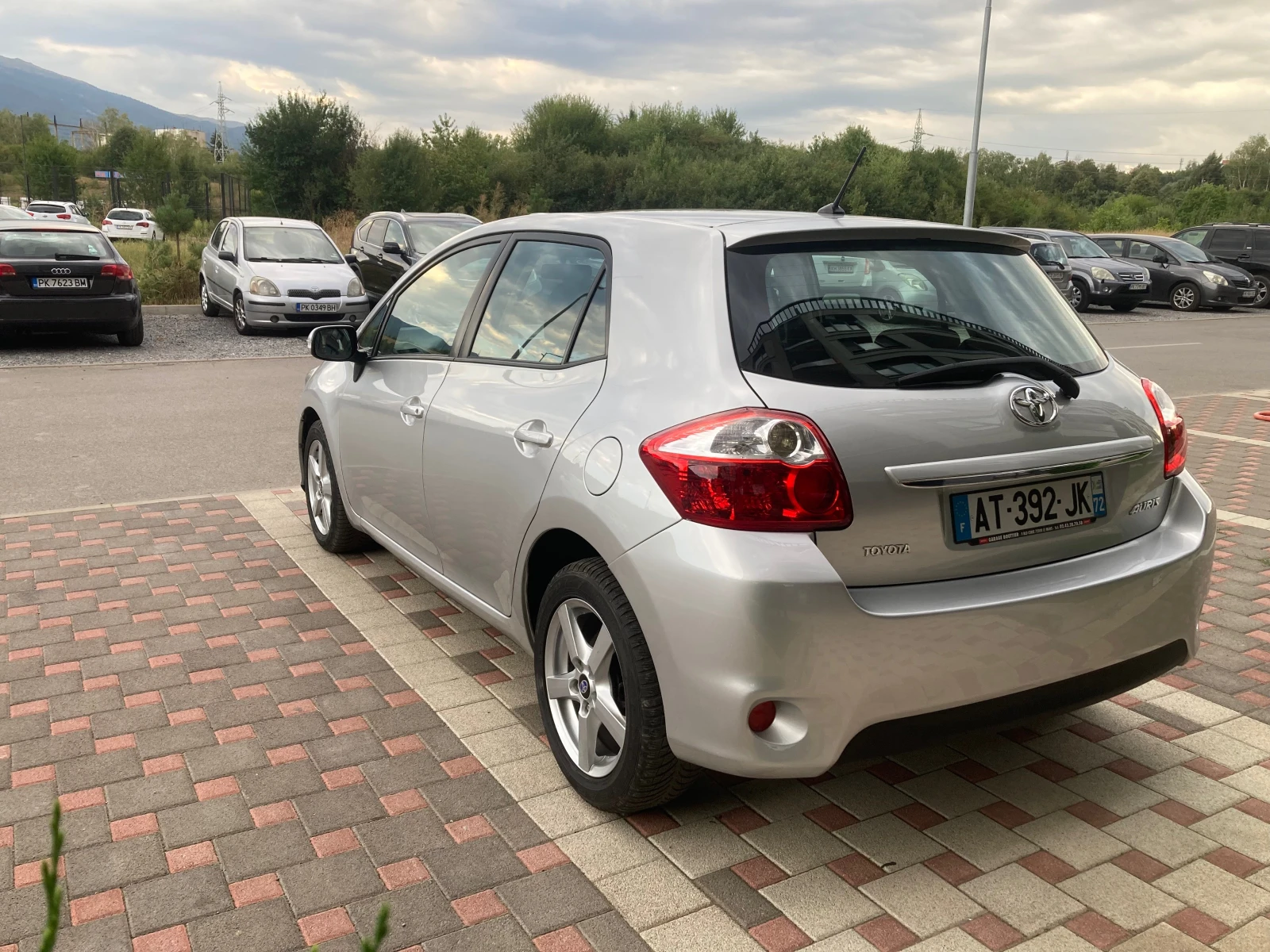 Toyota Auris 2.0 D4D Facelift, снимка 7 - Автомобили и джипове - 55930968