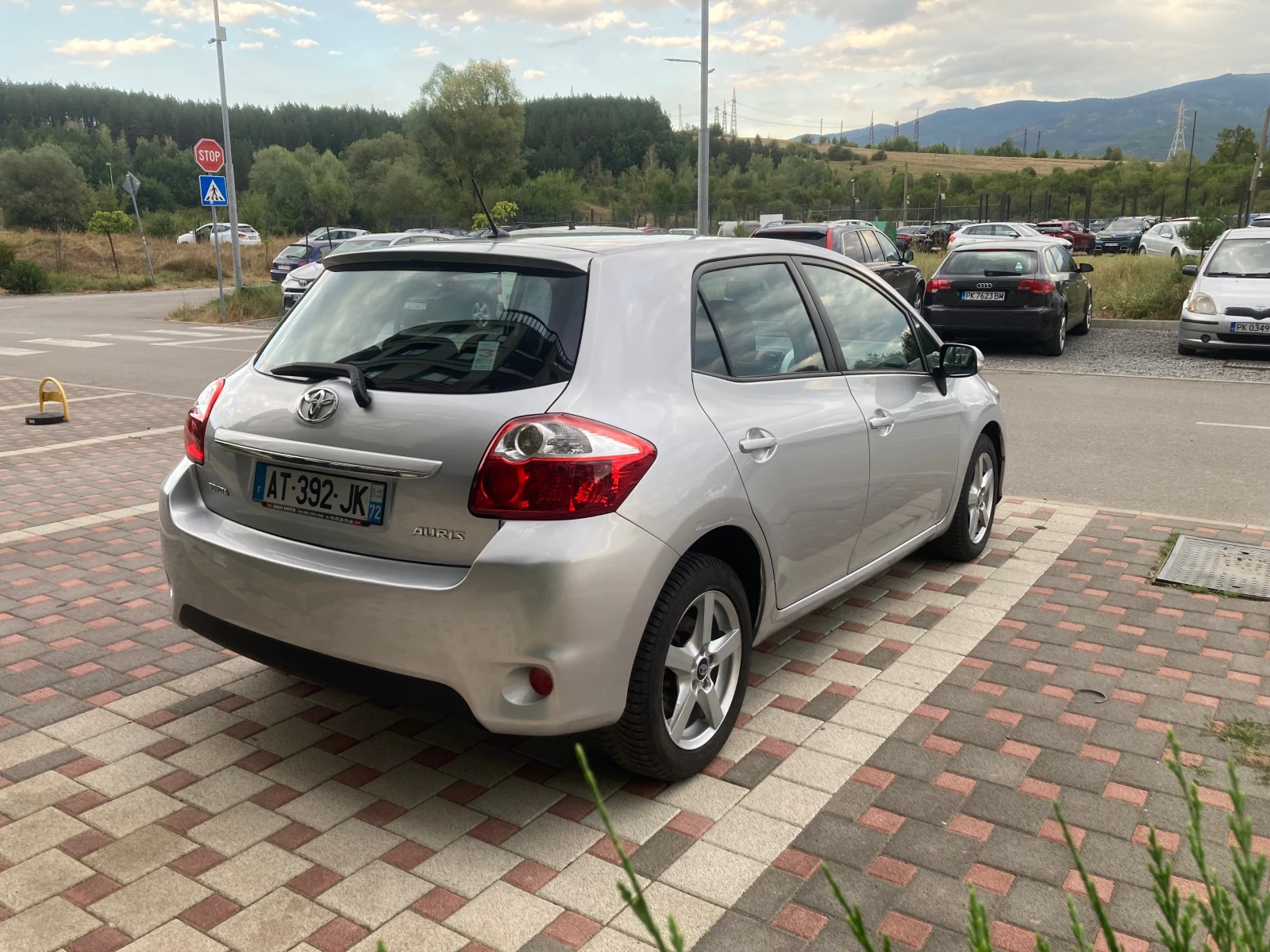 Toyota Auris 2.0 D4D Facelift, снимка 5 - Автомобили и джипове - 55930968