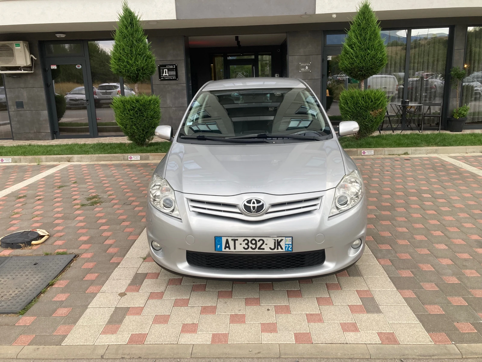 Toyota Auris 2.0 D4D Facelift, снимка 2 - Автомобили и джипове - 55930968