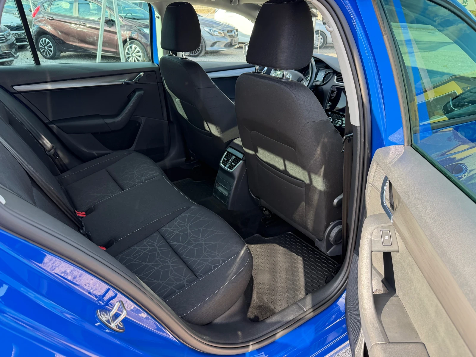 Skoda Octavia 1.6/116кс EVRO6 139000км, снимка 13 - Автомобили и джипове - 56259147