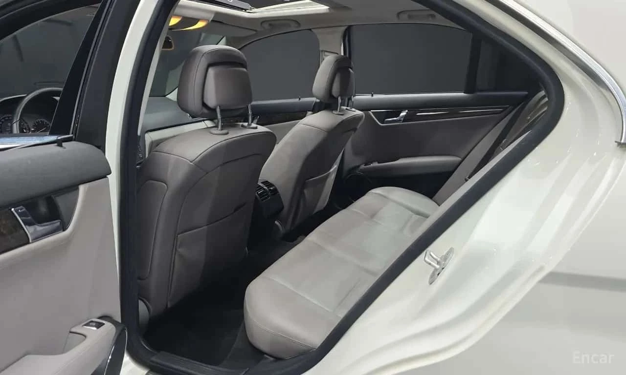 Mercedes-Benz C 230 * C230 AVANTGARDE * ЦЕНА ДО БГ, снимка 11 - Автомобили и джипове - 56303307