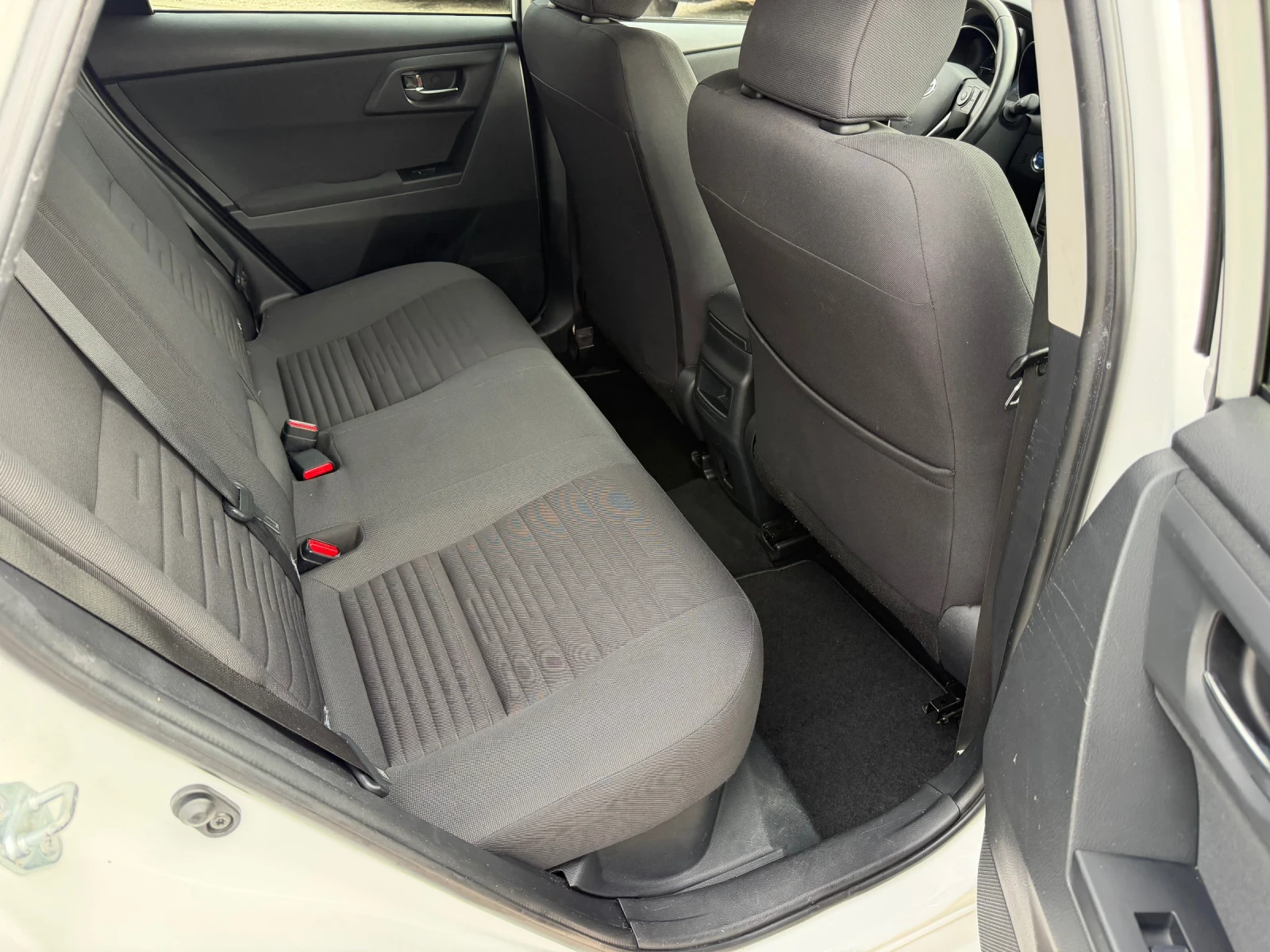 Toyota Auris 1.8h 136�.� FACE 2016�.  | Mobile.bg � ����������� 15