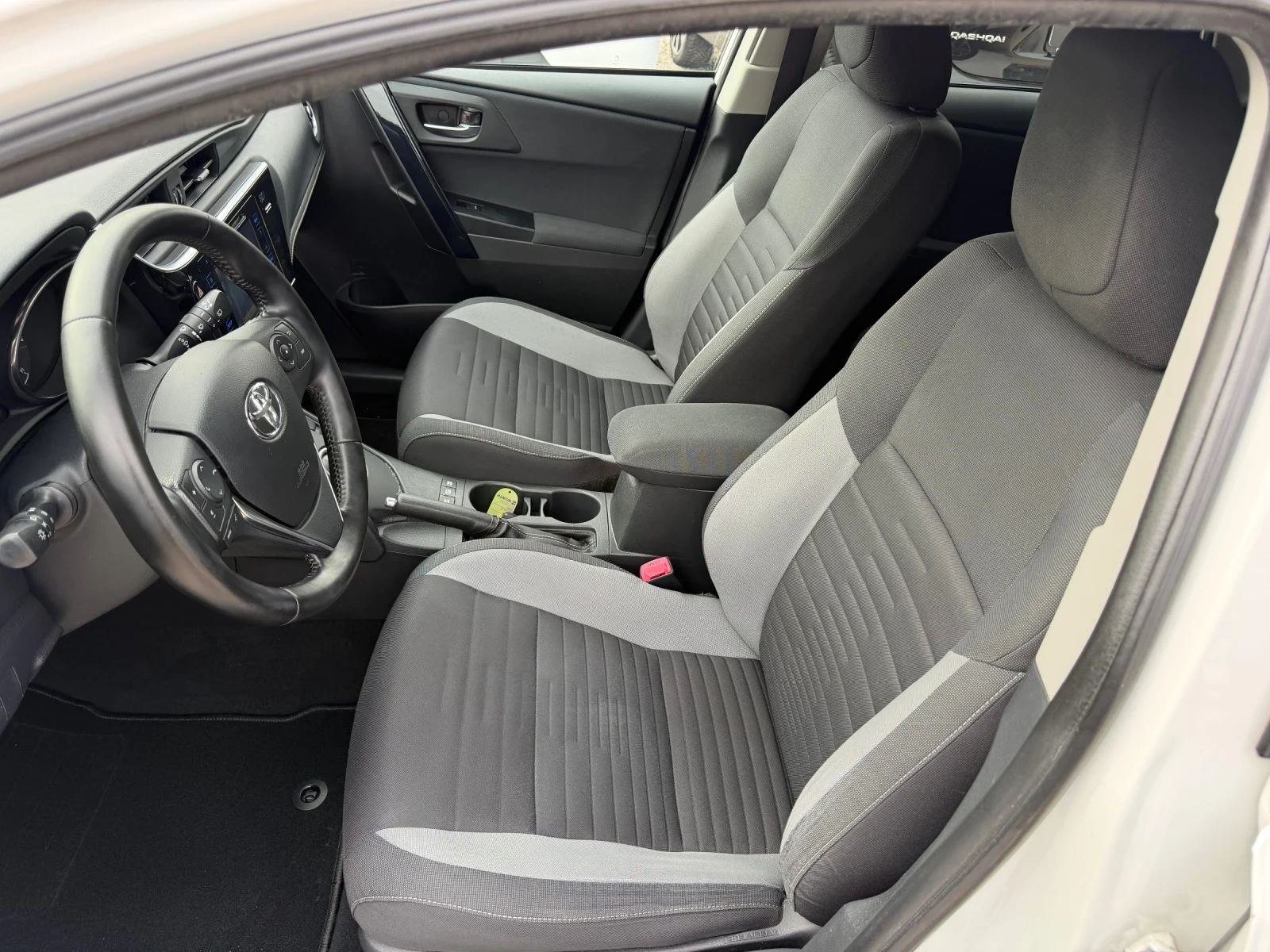 Toyota Auris 1.8h 136�.� FACE 2016�.  | Mobile.bg � ����������� 8