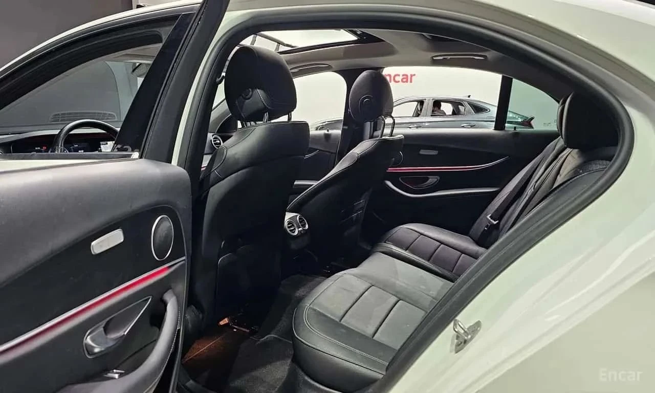 Mercedes-Benz E 300, снимка 11 - Автомобили и джипове - 56709757